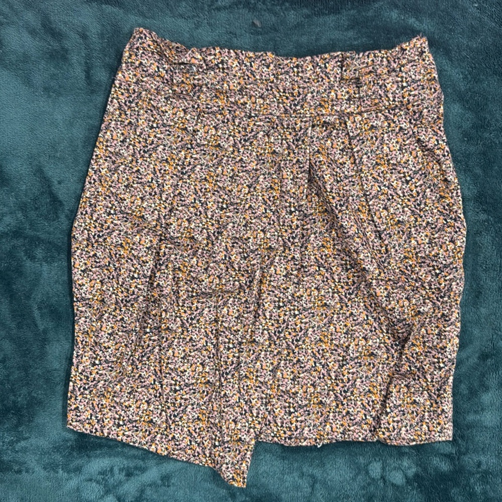 Floral belt loop skirt